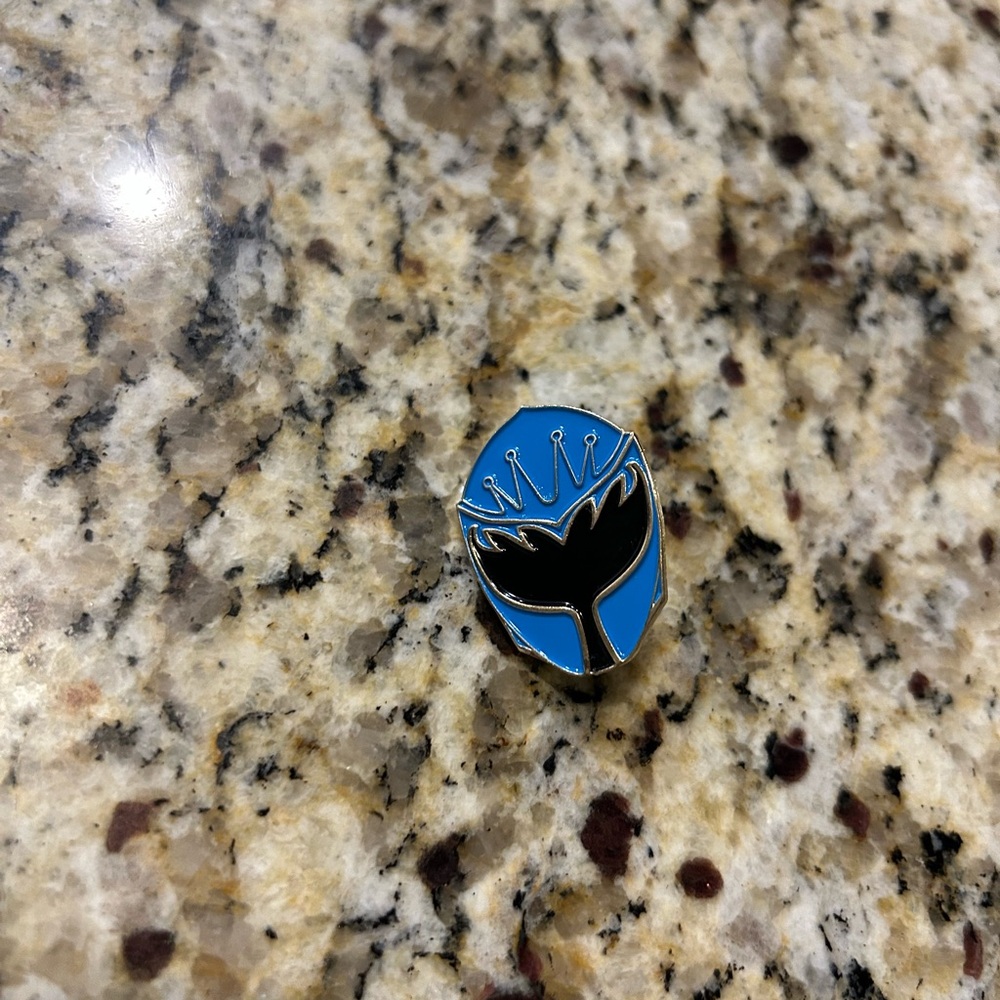 Power ranger mystic force pin